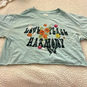 I light blue shirt/size M/very cute